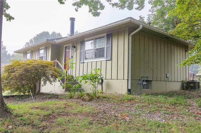 1315 SE Alice Street, Blue Springs, MO 64014