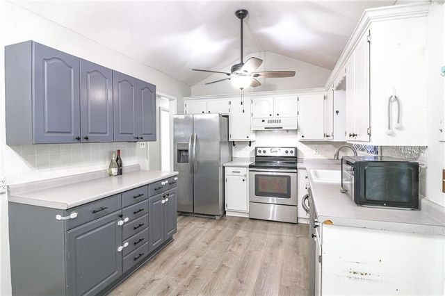 1315 SE Alice Street, Blue Springs, MO 64014