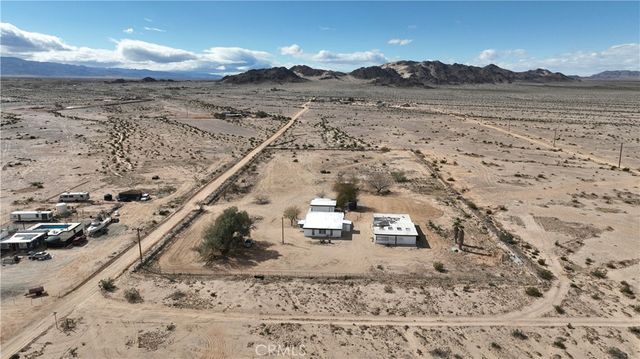 2580 Marks, 29 Palms, CA 92277