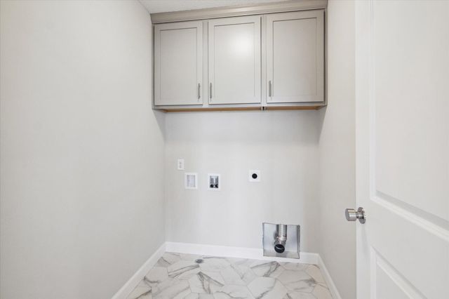 5956 Upper 179th Street W, Lakeville, MN 55044