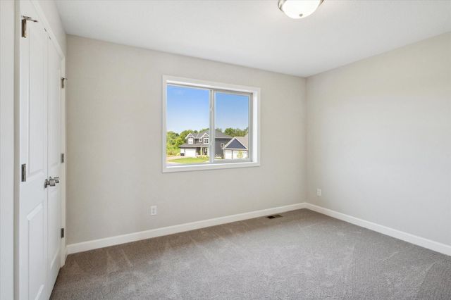 5956 Upper 179th Street W, Lakeville, MN 55044