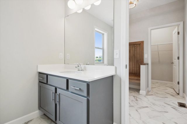 5956 Upper 179th Street W, Lakeville, MN 55044