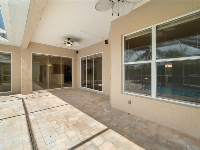 857 MACAW CIRCLE, Venice, FL 34285