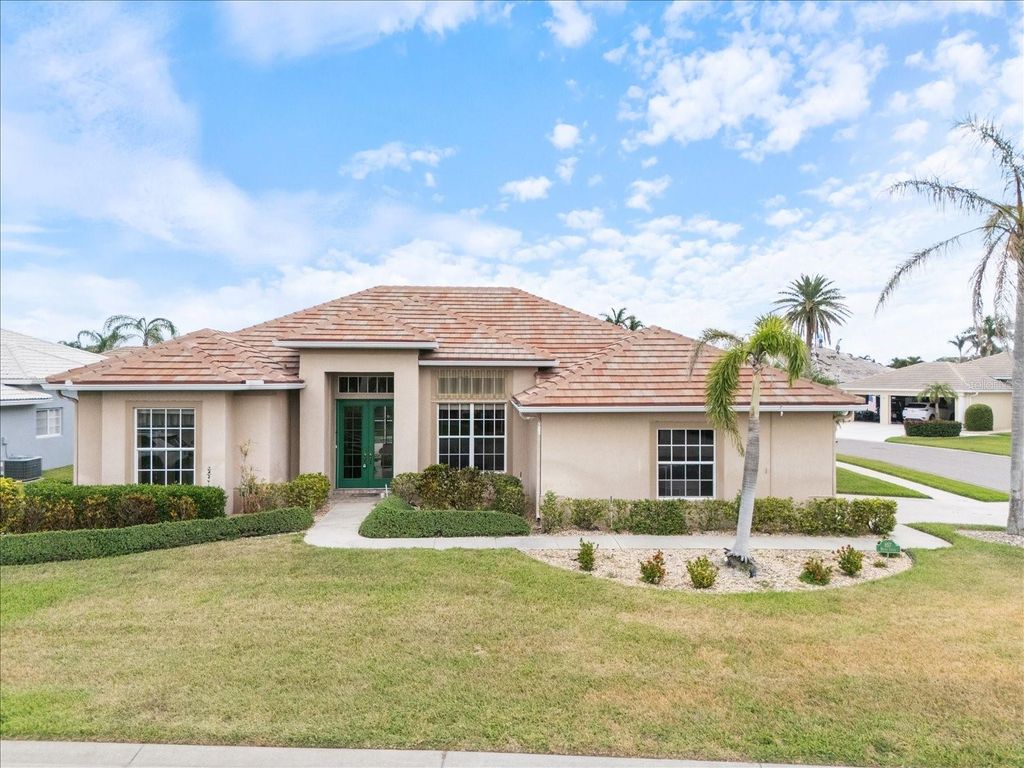 857 MACAW CIRCLE, Venice, FL 34285