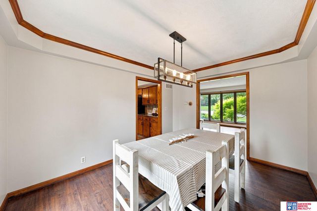 6408 Tanglewood, Lincoln, NE 68516