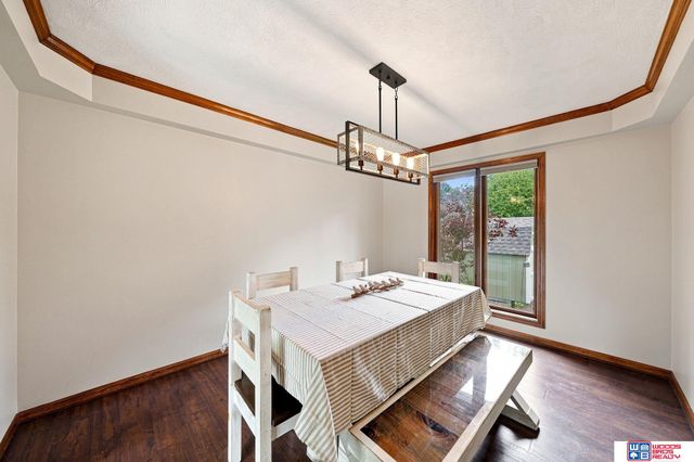 6408 Tanglewood, Lincoln, NE 68516