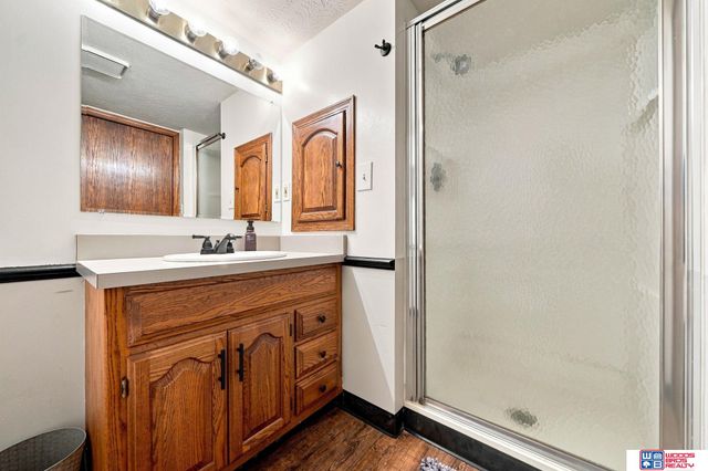 6408 Tanglewood, Lincoln, NE 68516