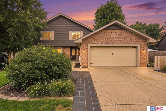 6408 Tanglewood, Lincoln, NE 68516