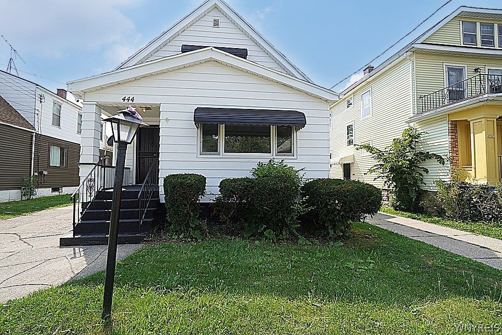 444 Cambridge Avenue, Buffalo, NY 14215