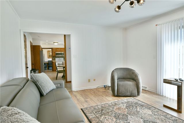 8536 Four Seasons Trail, Youngstown, OH 44514