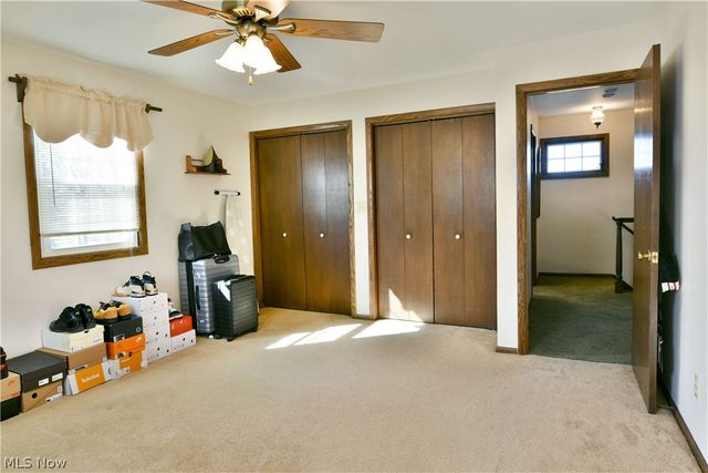 8536 Four Seasons Trail, Youngstown, OH 44514