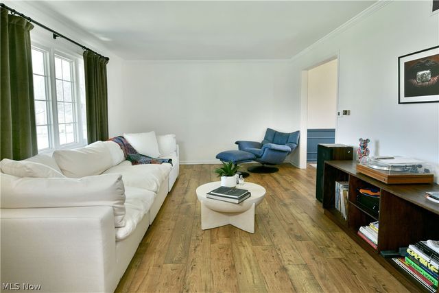 8536 Four Seasons Trail, Youngstown, OH 44514