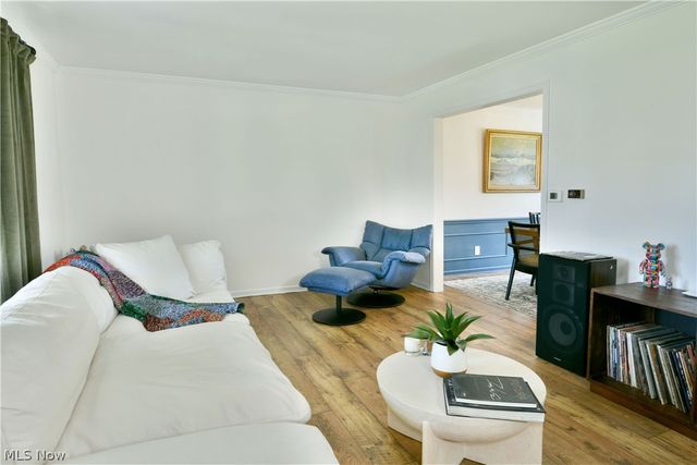 8536 Four Seasons Trail, Youngstown, OH 44514