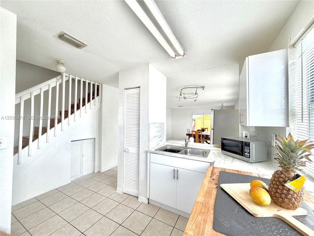 19500 SW 103rd Ct 1-9, Cutler Bay, FL 33157
