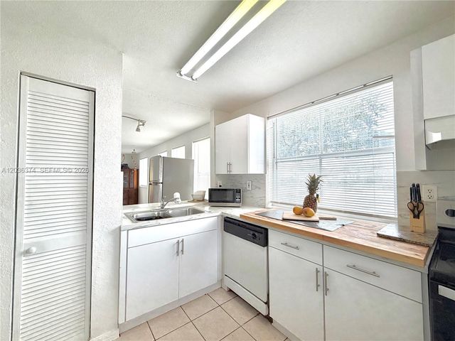 19500 SW 103rd Ct 1-9, Cutler Bay, FL 33157