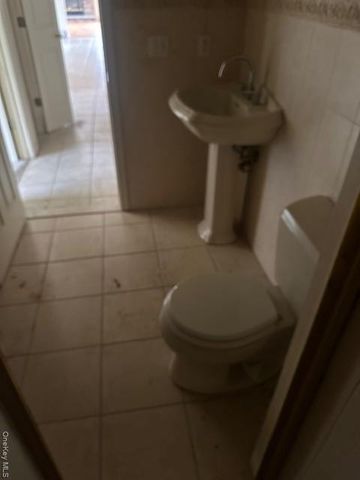 5 Lea Court, Pomona, NY 10970