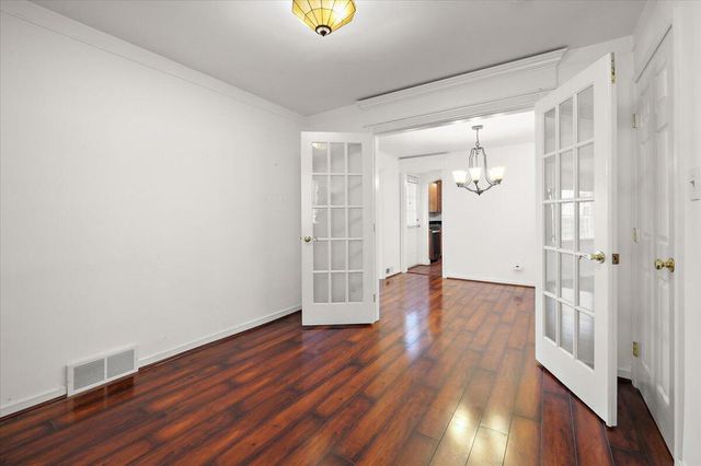 17591 Matthews Street, Riverview, MI 48193