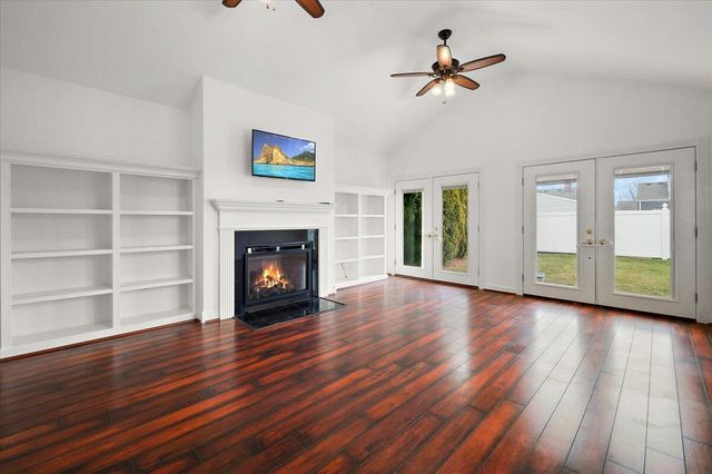 17591 Matthews Street, Riverview, MI 48193