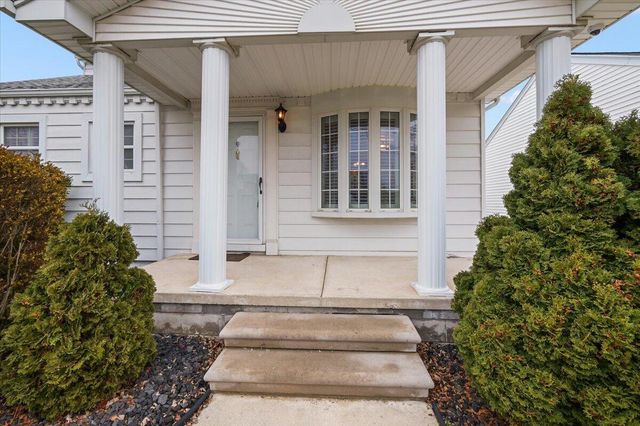 17591 Matthews Street, Riverview, MI 48193