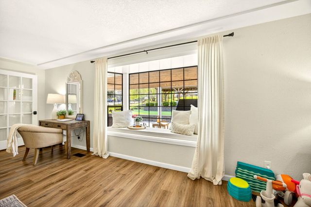 2331 Old Stage Road, Medford, OR 97502