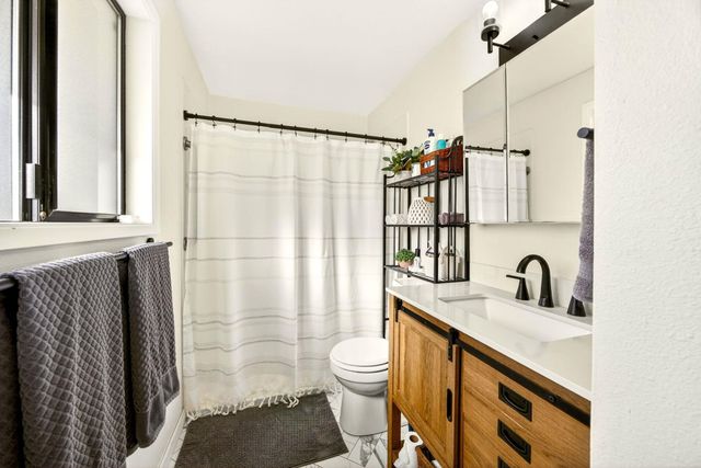 2331 Old Stage Road, Medford, OR 97502