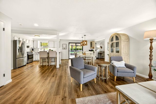 2331 Old Stage Road, Medford, OR 97502