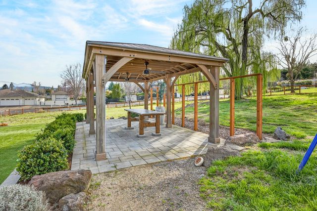 2331 Old Stage Road, Medford, OR 97502