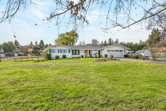 2331 Old Stage Road, Medford, OR 97502