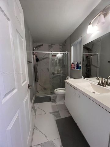 1590 Orion Ln, Weston, FL 33327