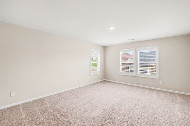 182 Oasis Dr, La Vergne, TN 37086