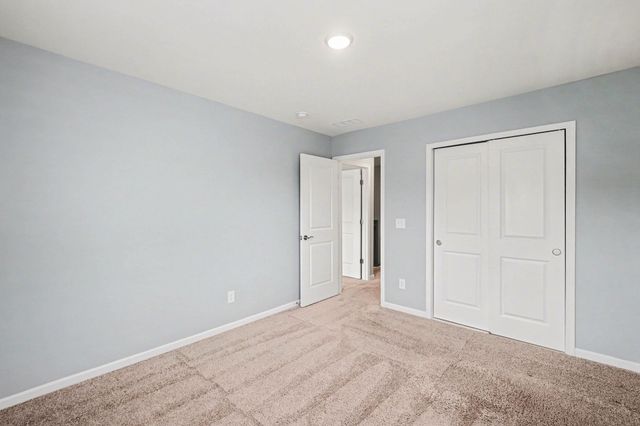 182 Oasis Dr, La Vergne, TN 37086