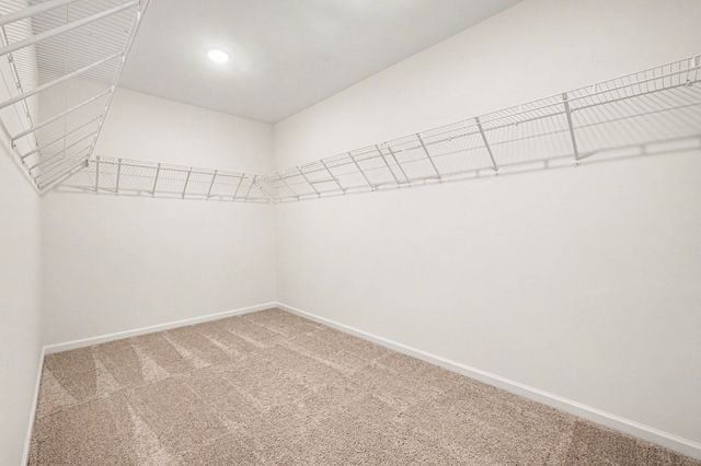 182 Oasis Dr, La Vergne, TN 37086