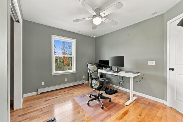 39 Stumpfield Road, East Kingston, NH 03827
