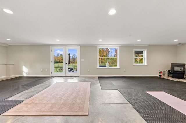 39 Stumpfield Road, East Kingston, NH 03827