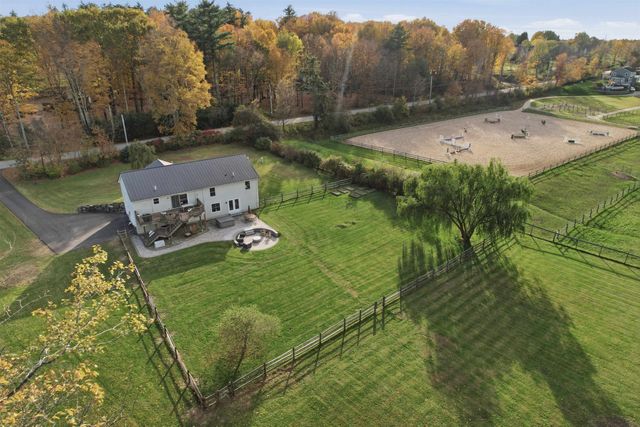 39 Stumpfield Road, East Kingston, NH 03827