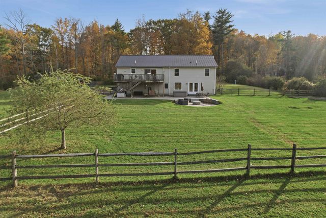 39 Stumpfield Road, East Kingston, NH 03827