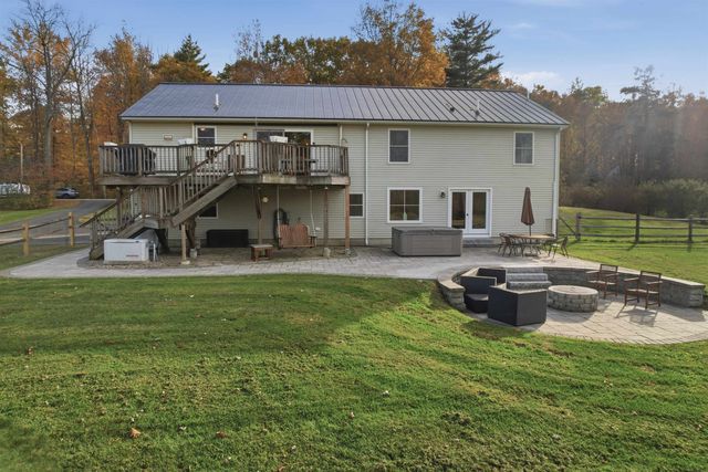 39 Stumpfield Road, East Kingston, NH 03827