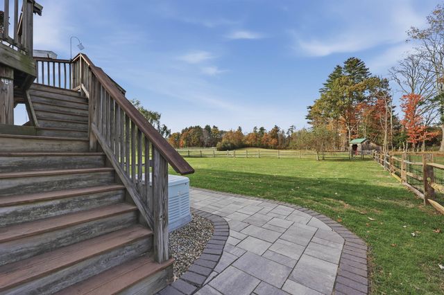 39 Stumpfield Road, East Kingston, NH 03827