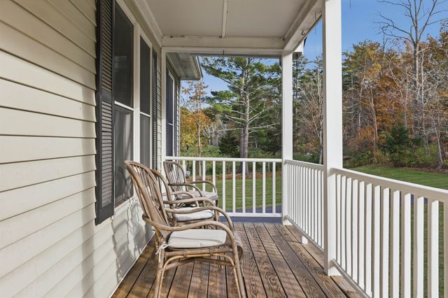 39 Stumpfield Road, East Kingston, NH 03827