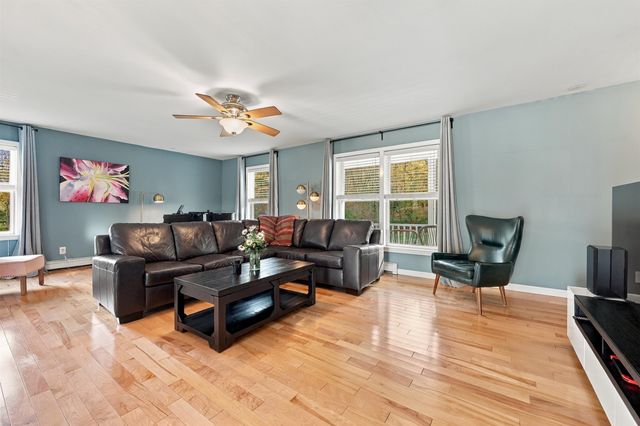 39 Stumpfield Road, East Kingston, NH 03827