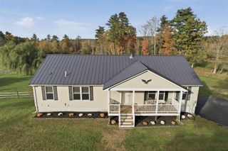 39 Stumpfield Road, East Kingston, NH 03827