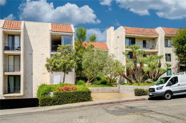 1401 Valley View 329, Glendale, CA 91202