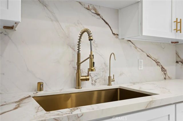 1401 Valley View 329, Glendale, CA 91202