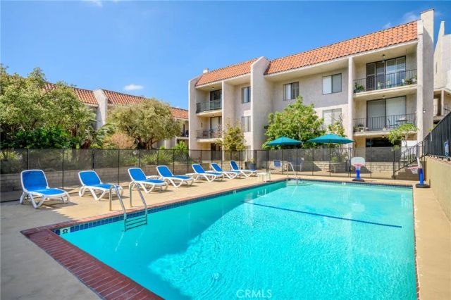 1401 Valley View 329, Glendale, CA 91202