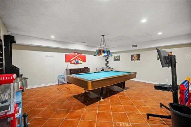 1401 Valley View 329, Glendale, CA 91202