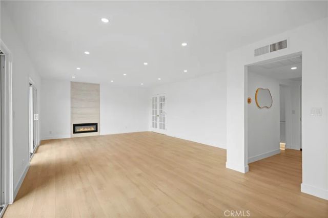1401 Valley View 329, Glendale, CA 91202