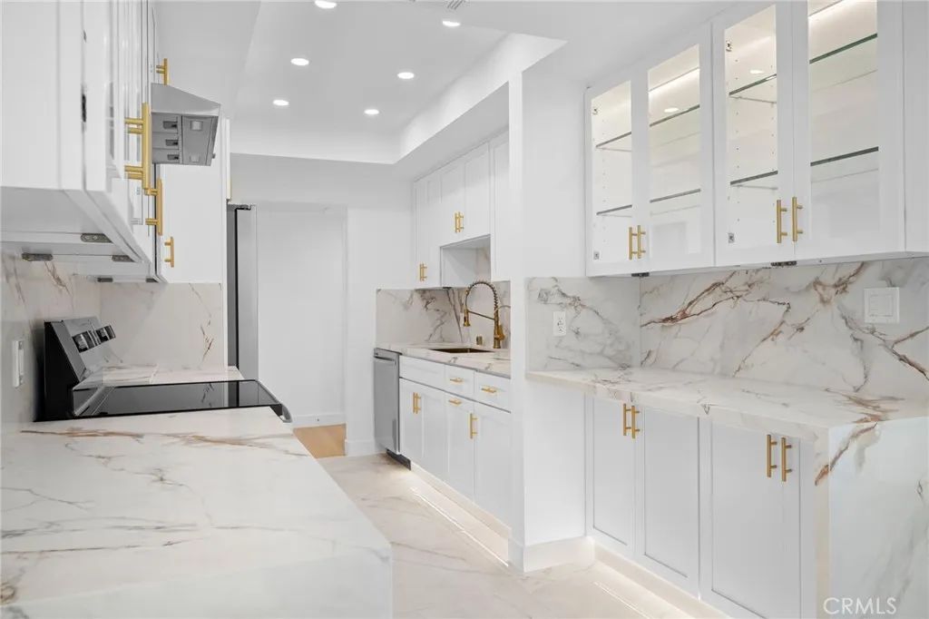1401 Valley View 329, Glendale, CA 91202