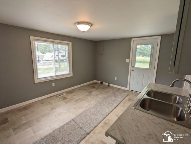 3657 Vivian Road, Frenchtown Twp, MI 48162