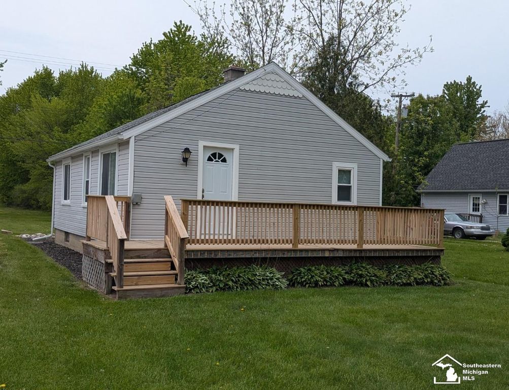 3657 Vivian Road, Frenchtown Twp, MI 48162