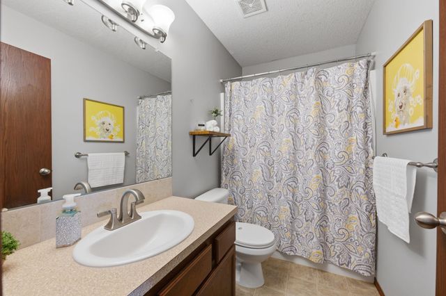 1705 N Nickelton Circle, Wichita, KS 67235